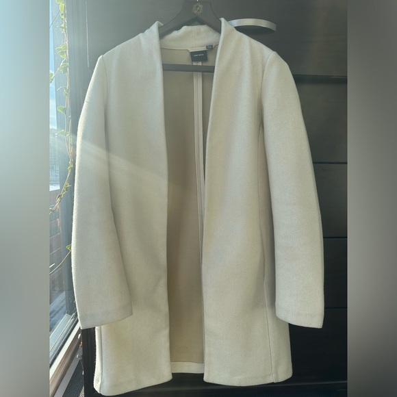 Cream coat - Picture 3 of 7